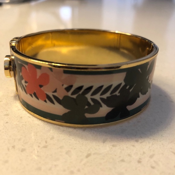Ann Taylor Bangle - Picture 1 of 3